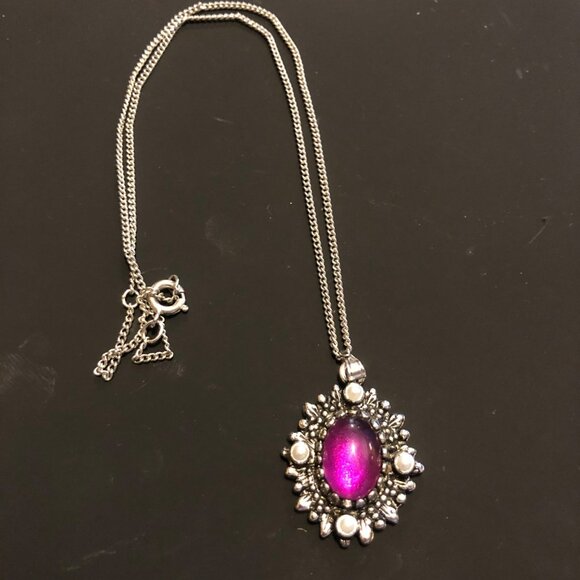 VTG Sarah Coventry Necklace Purple Stone & Faux Pearls SilverTone Metal 18" Chai - Picture 1 of 4